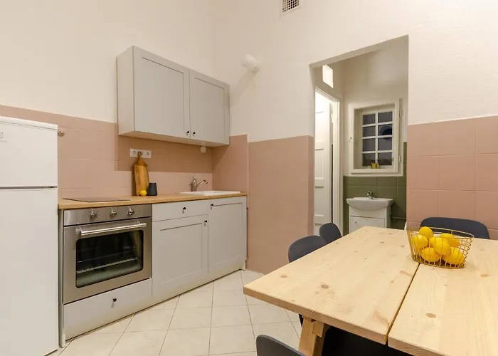 Cosy In District. * Budapesta